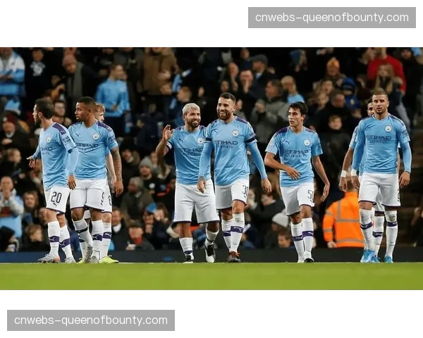 曼城对阵纽卡斯尔前瞻：蓝月亮吹响争冠号角，喜鹊客场战力受考验